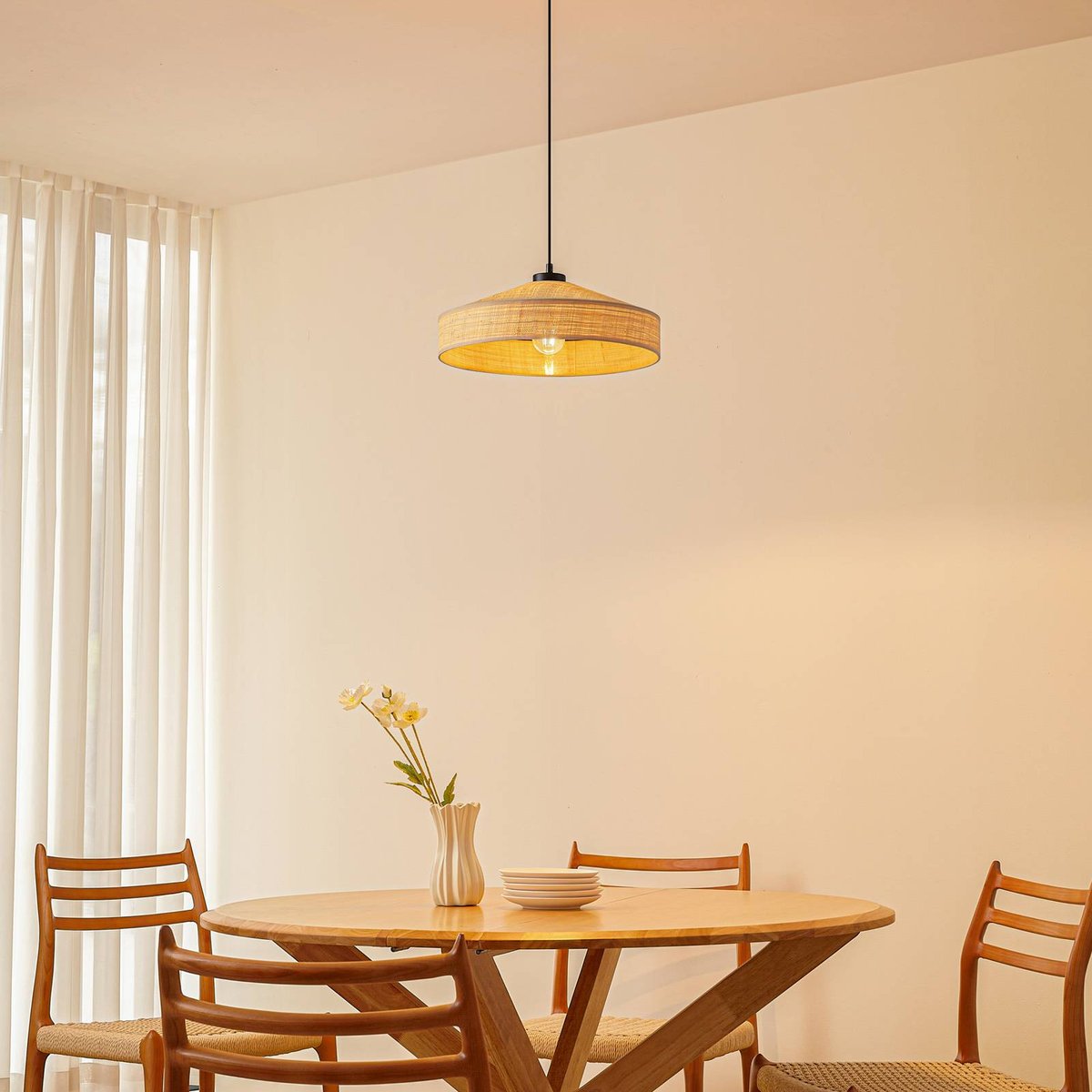 Suspension en bois scandinave, Haldor beige, LINDBY