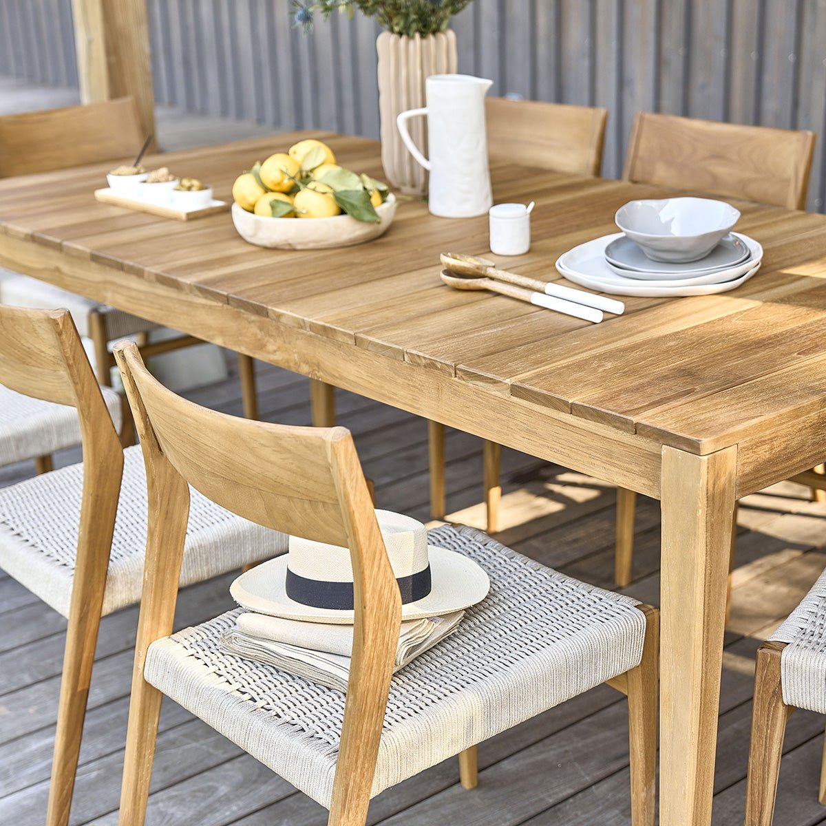 Salon de jardin en teck massif et cordage 8 places LIVIE beige, BERAH GETAH