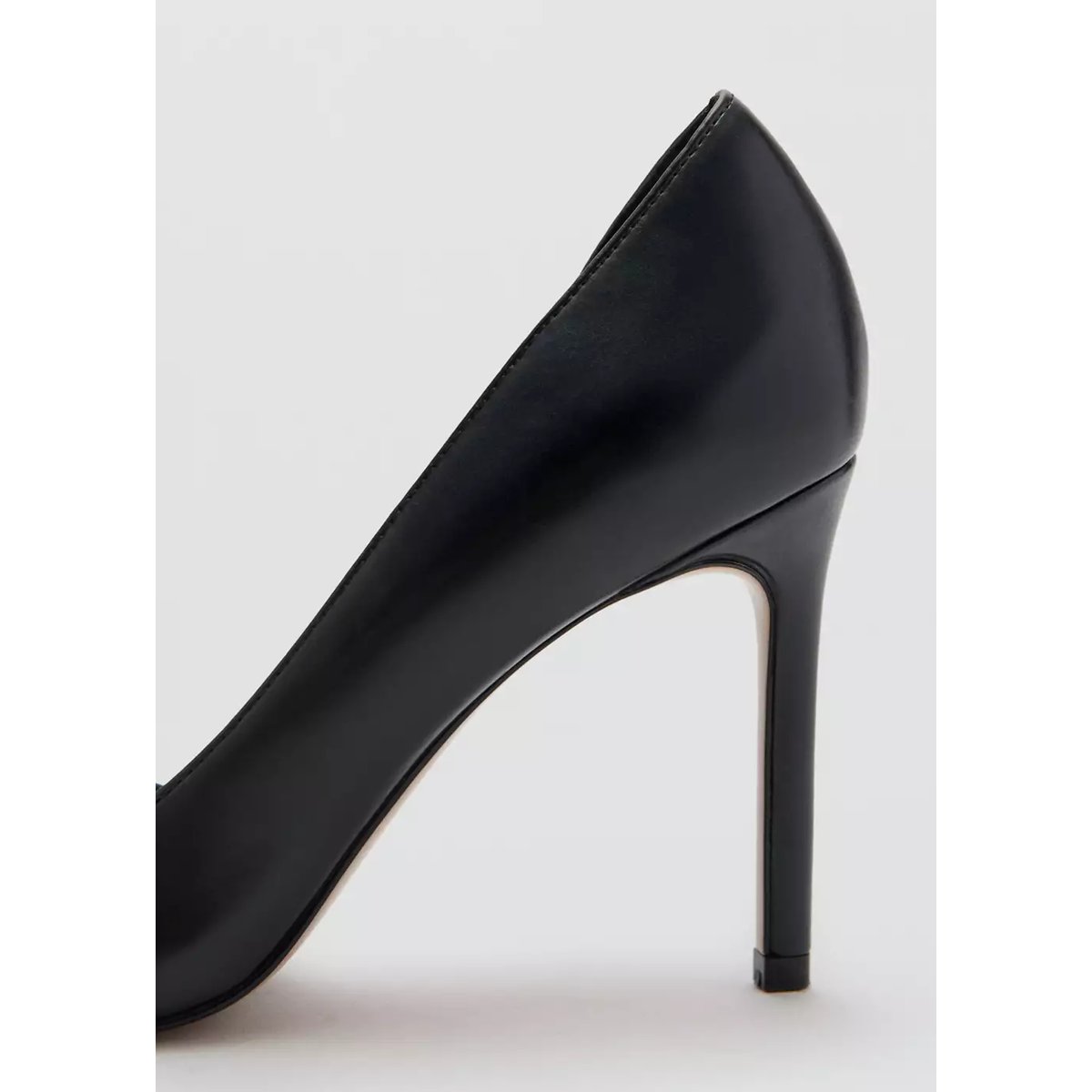 Chaussures talon asymétriques noir, MANGO