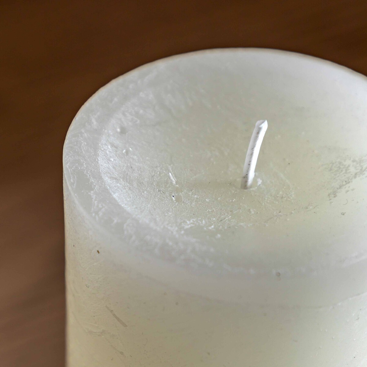 Set of 2 13cm Rustic Pillar Candles white, ÉDITÉ