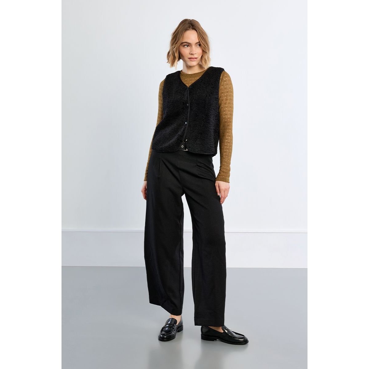 Veste sans manches, imitation mouton noir, LILI SIDONIO