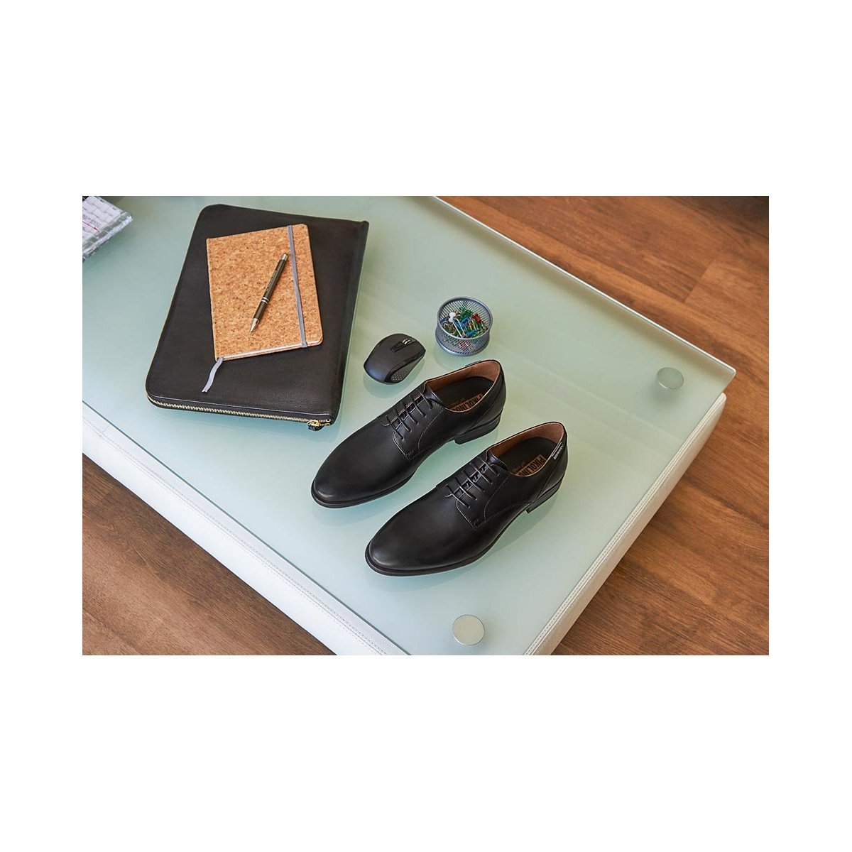 Chaussures à lacets cuir Bristol black, PIKOLINOS