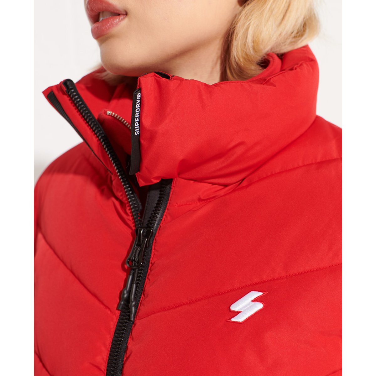 Doudoune Courte Matelassée Col Montant Zippée rouge, SUPERDRY
