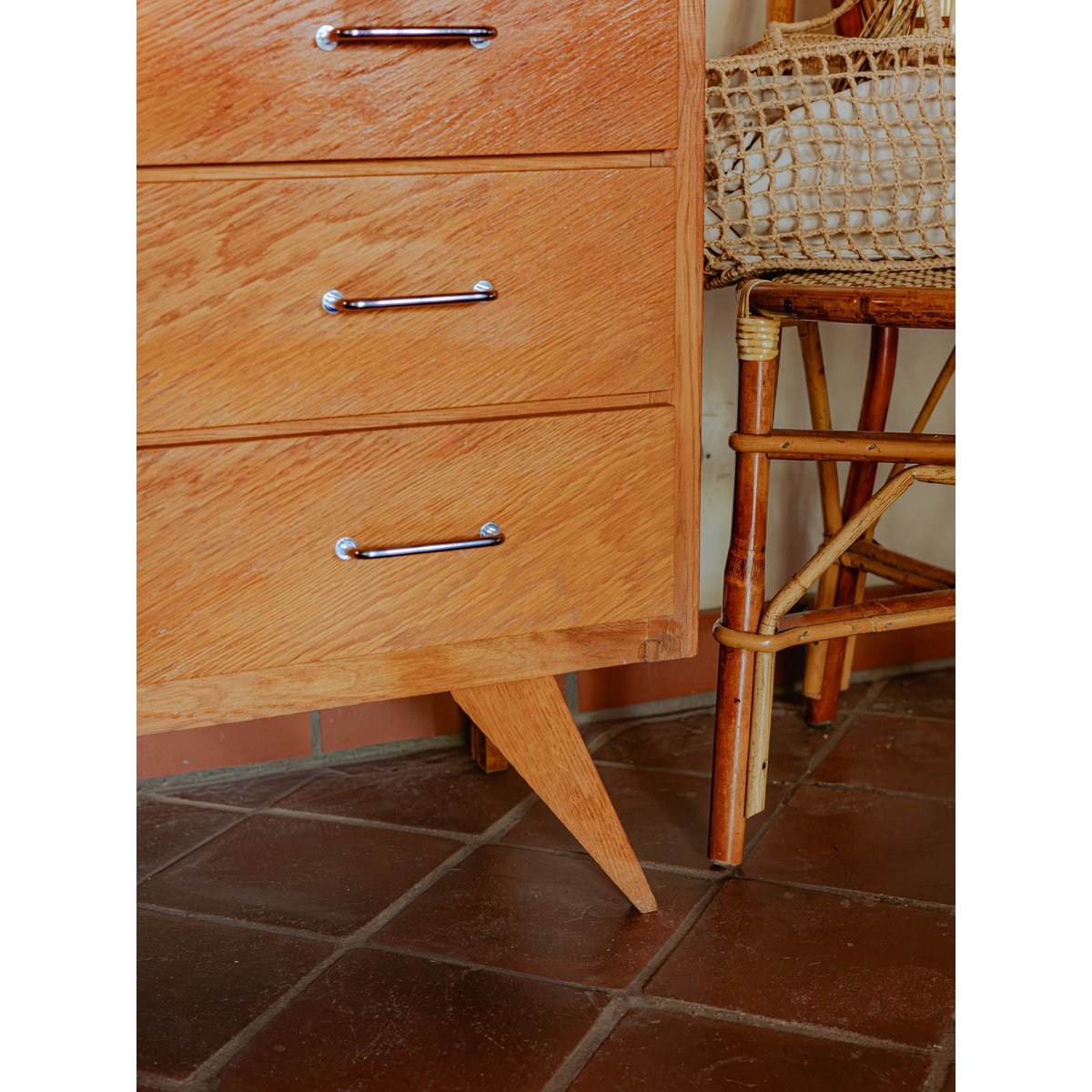 Commode mid-century modern Olga N°693 - Bon état bois clair, DEBONGOUT