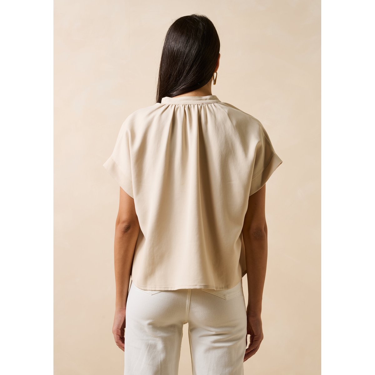 Top manches courtes encolure tunisienne ecru, LA FEE MARABOUTEE