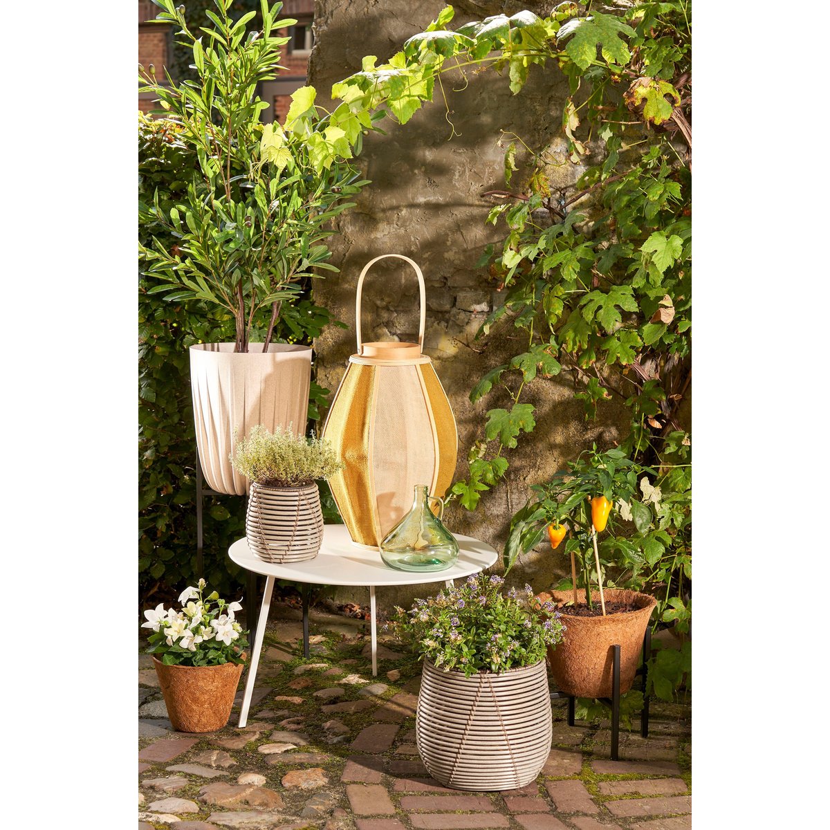 Table d'appoint de jardin Ø58 cm SEATLE blanc, MICA DECORATIONS