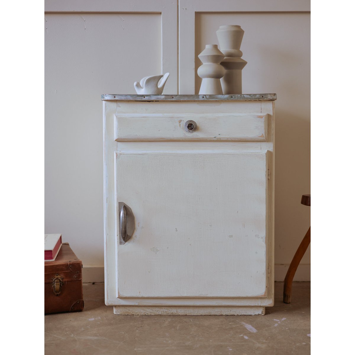 Buffet style MADO au plateau bleu nuit Gilbert N°828 - Bon état bleu foncé, DEBONGOUT