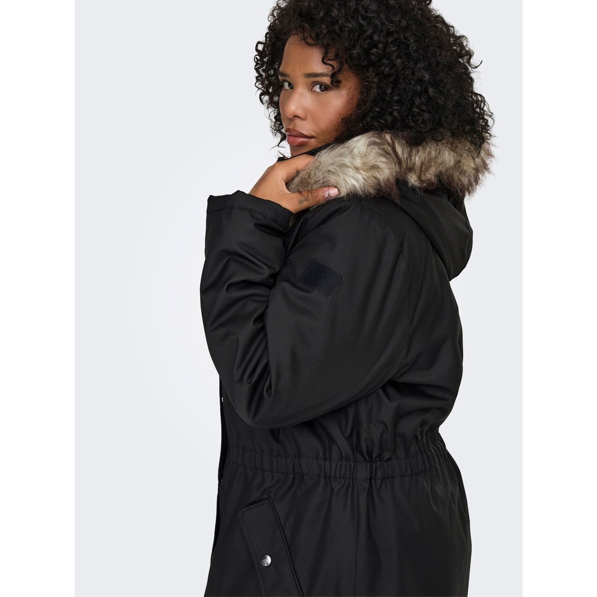 Parka mi-longue à capuche noir, ONLY CARMAKOMA