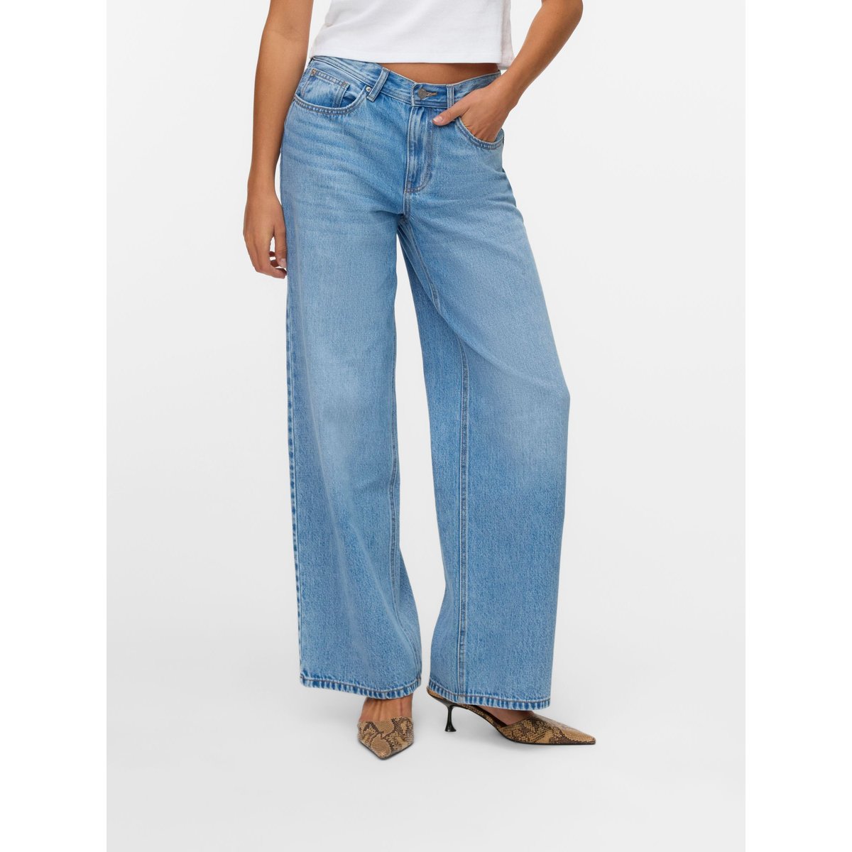 Jean À Coupe Large light blue denim, VERO MODA