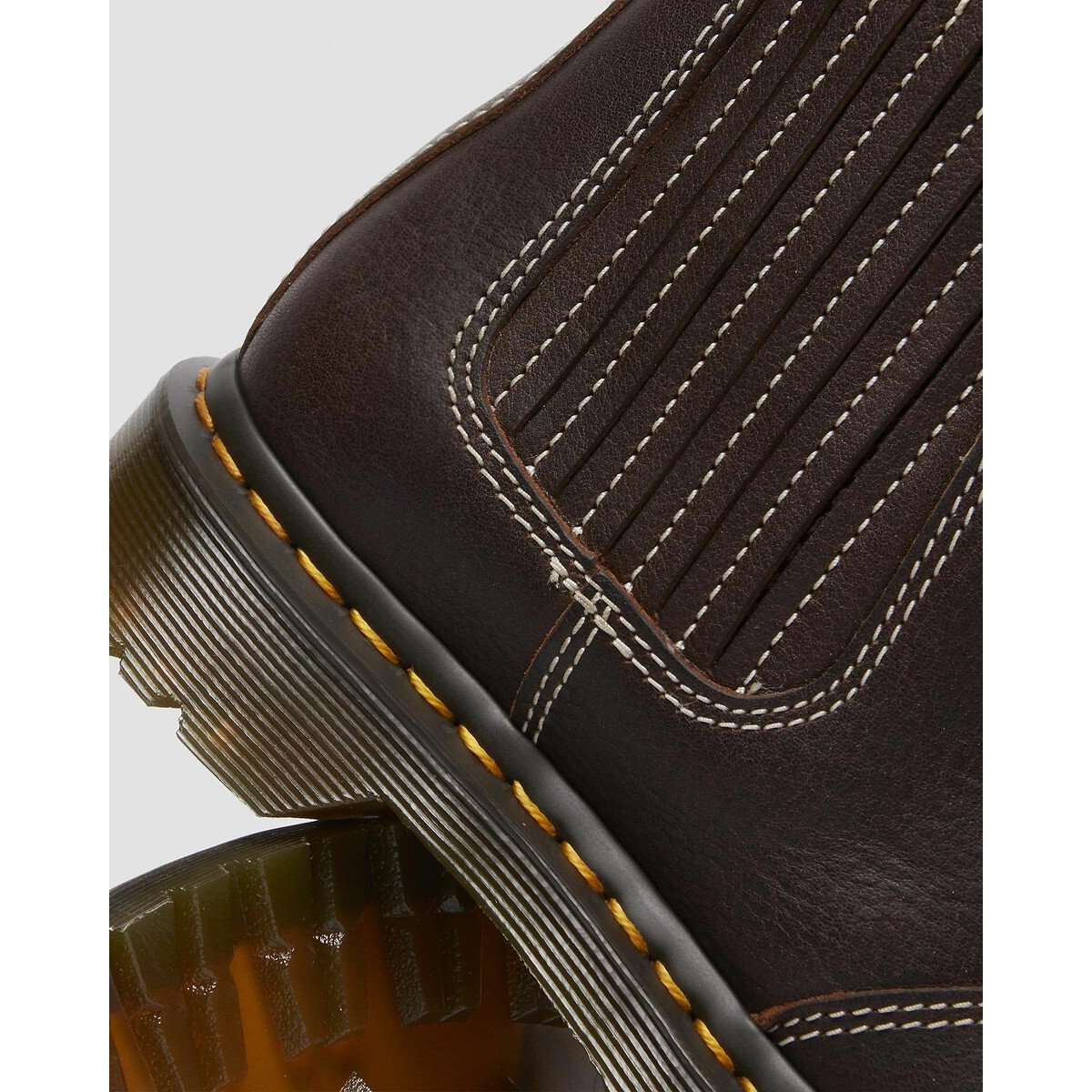 Boots chelsea 2076 Leonore II, en cuir Grizzly marron foncé, DR. MARTENS