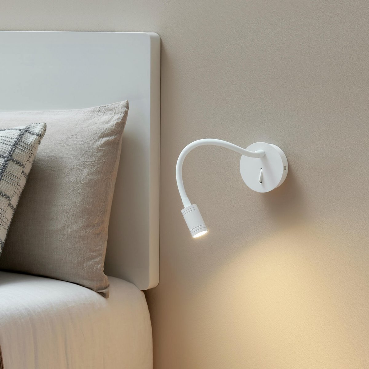 Petite applique minimaliste en aluminium - ASKI blanc, KOSILUM