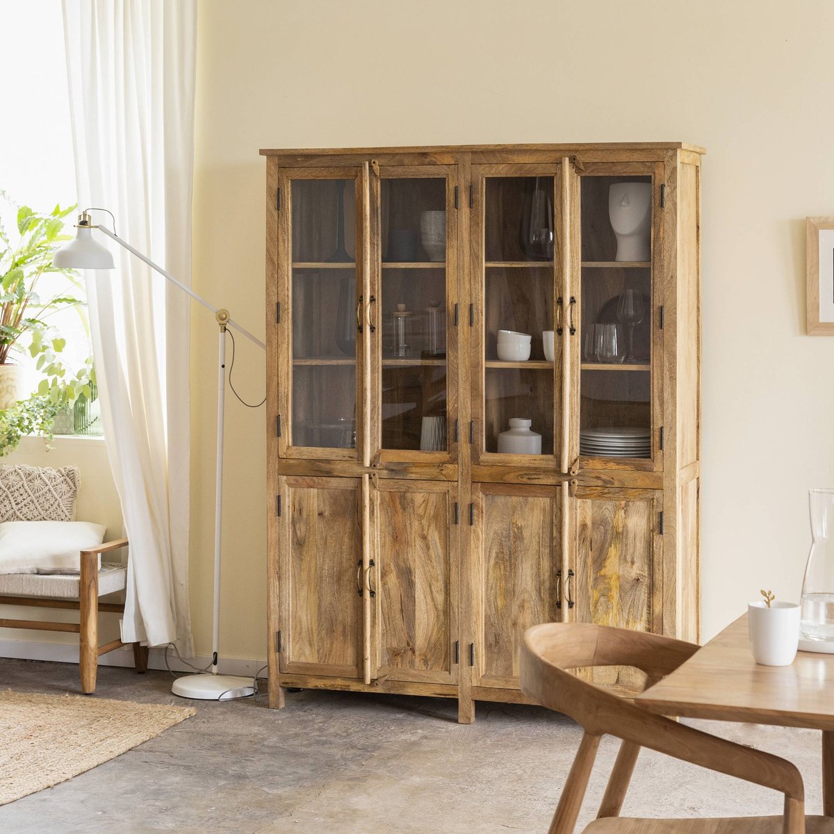 Vaisselier en bois de manguier LISANDRO bois clair, MADE IN MEUBLES