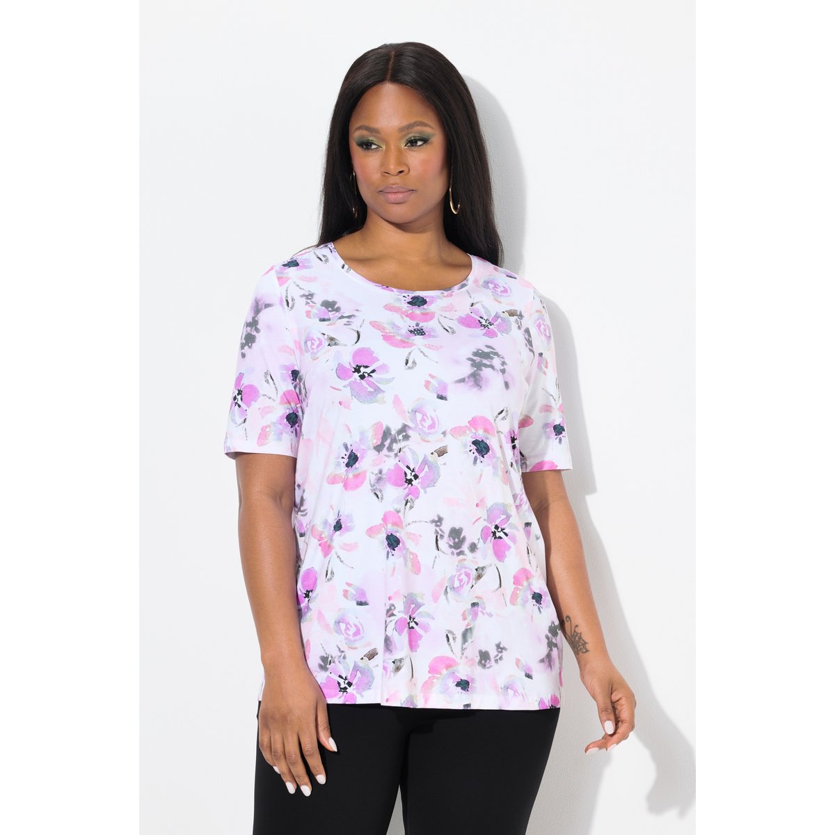 T-shirt en coton Pima. Motif fleurs. Col blanc neige, ULLA POPKEN