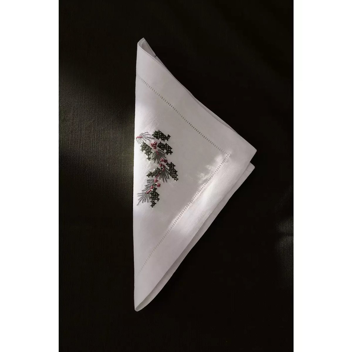 Lot de 2 serviettes en lin avec broderie blanc, MANGO HOME