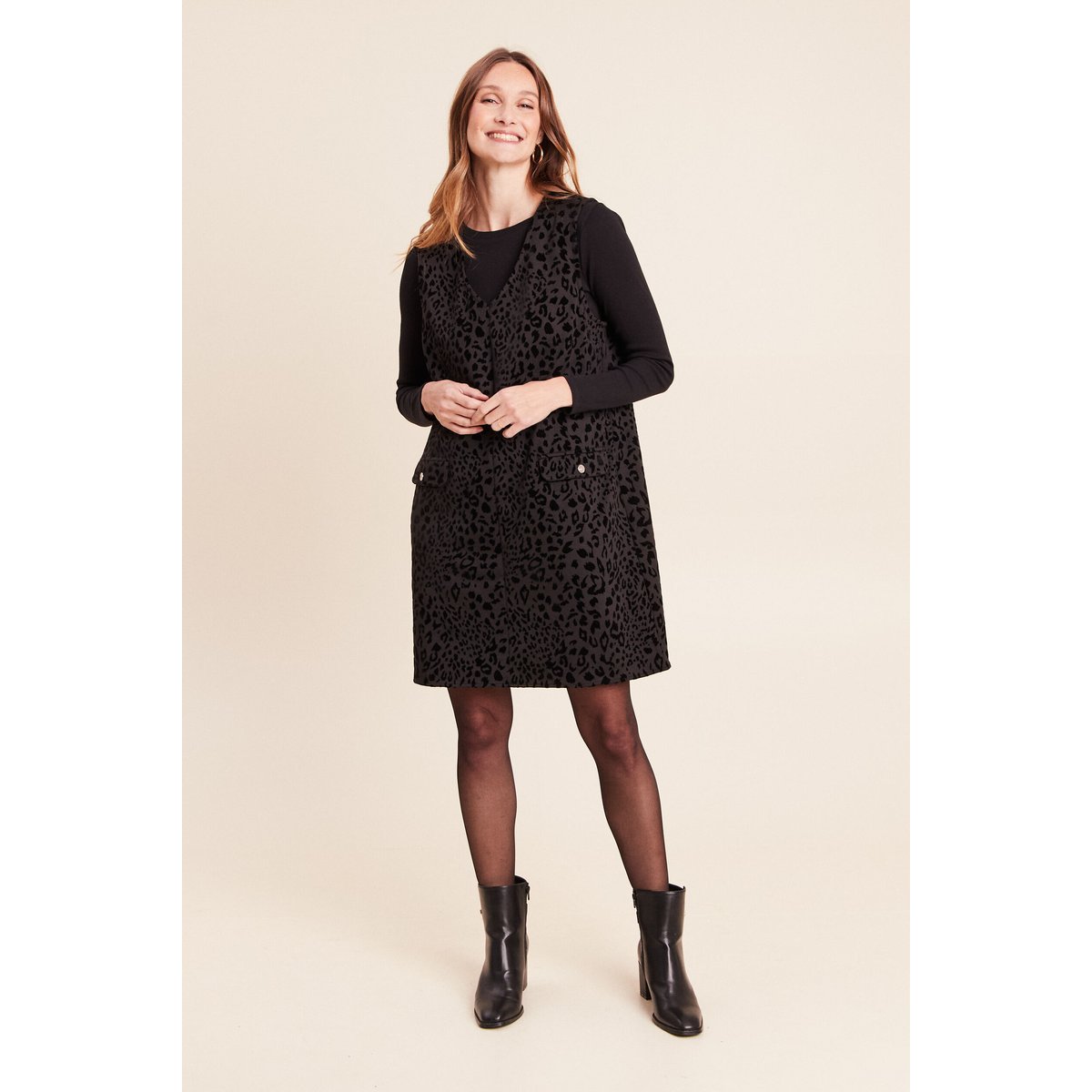 Robe chasuble noir, BREAL