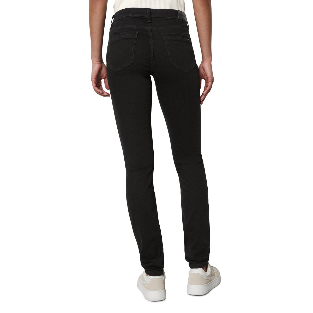 Jeans modèle Alva slim en mélange de coton bio stretch noir, MARC O’POLO DENIM