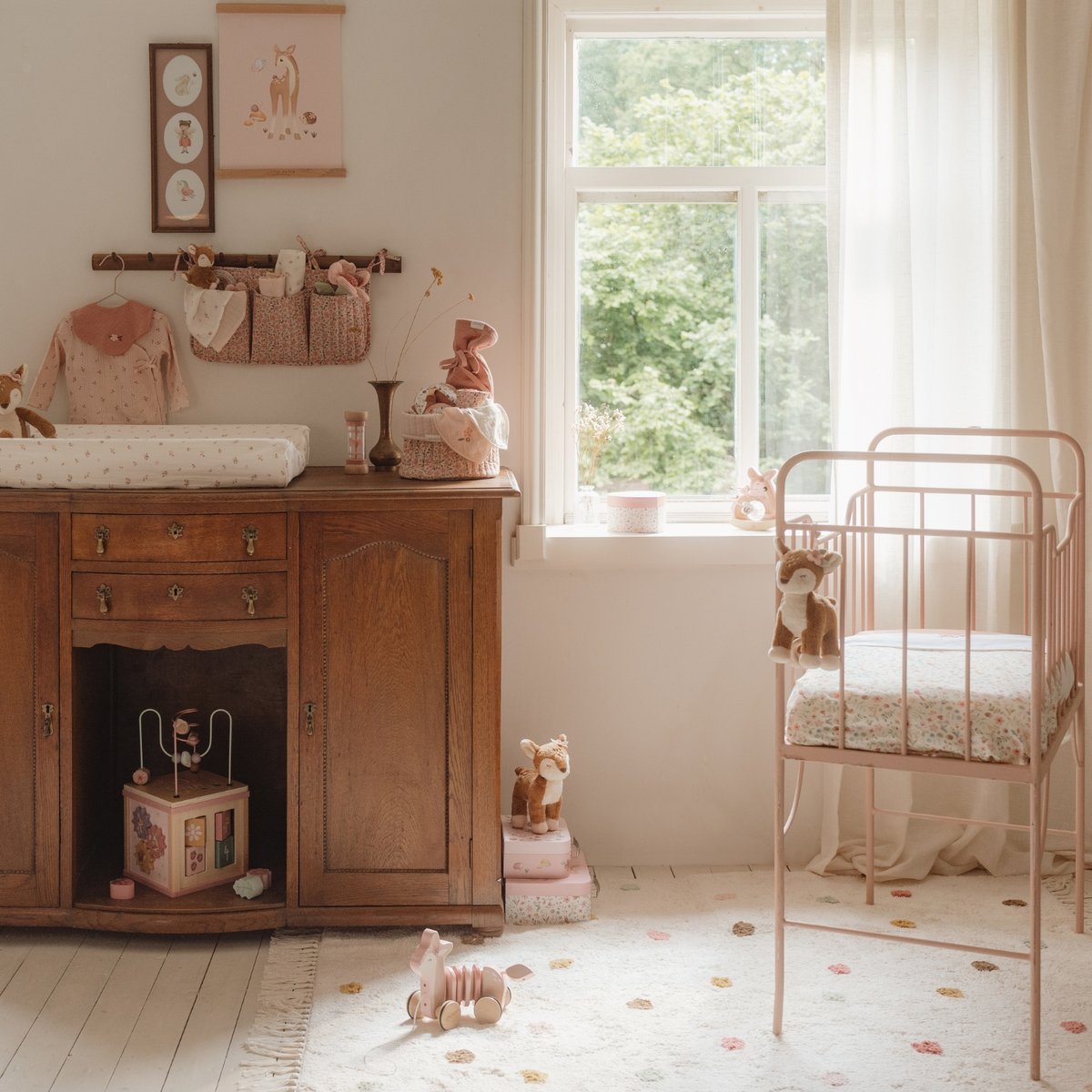 Peluche musicale rose, beige, marron, LITTLE DUTCH