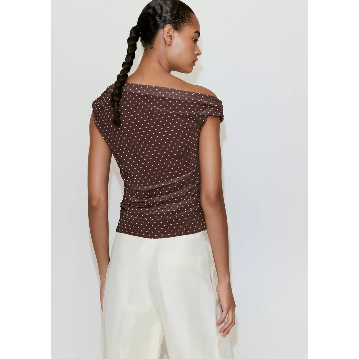 Top asymétrique à pois marron, MANGO
