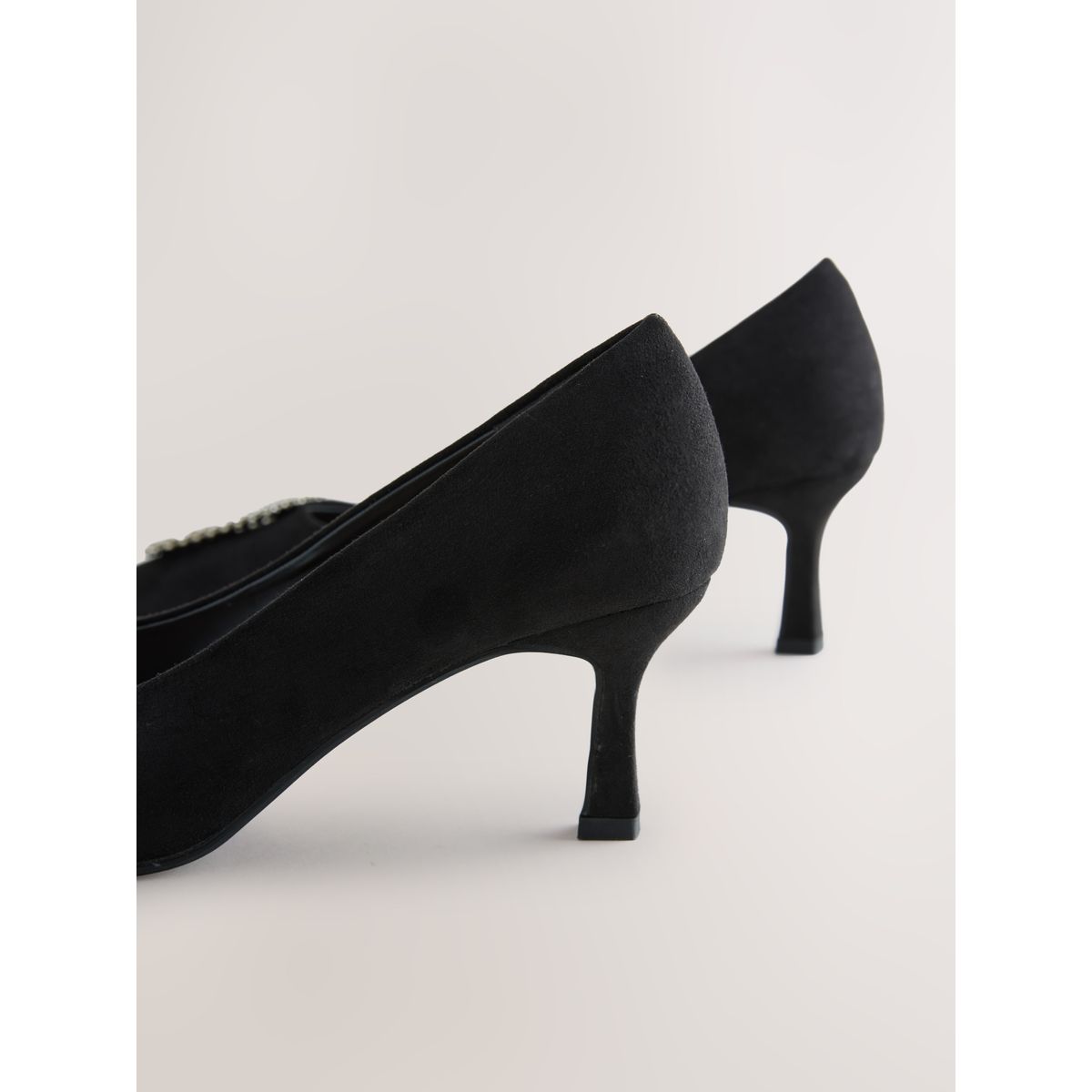 Escarpins pointus avec bijou forever comfort noir, NEXT