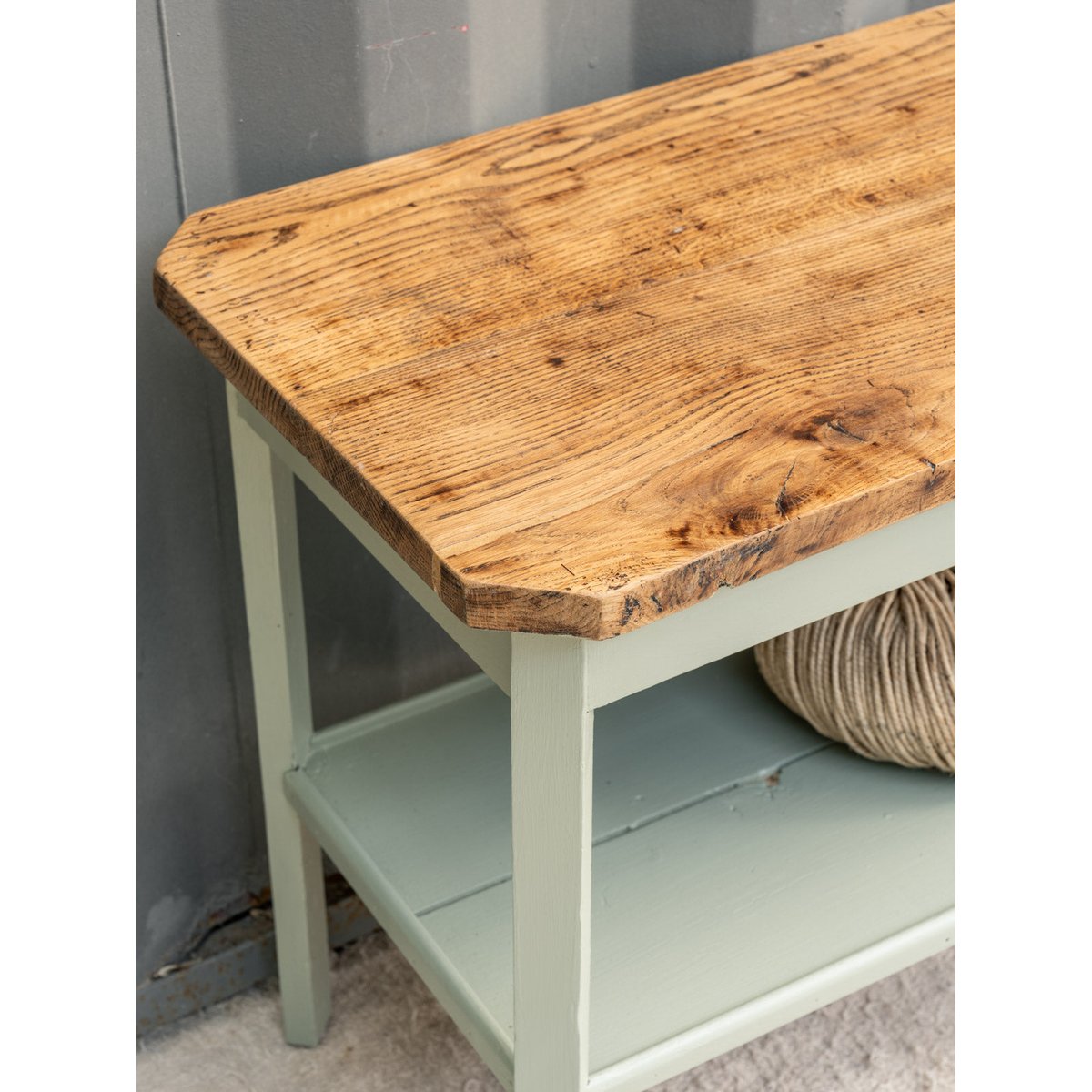 Table d'appoint en bois vert d'eau Francine N°1087 - Bon état bois foncé, DEBONGOUT