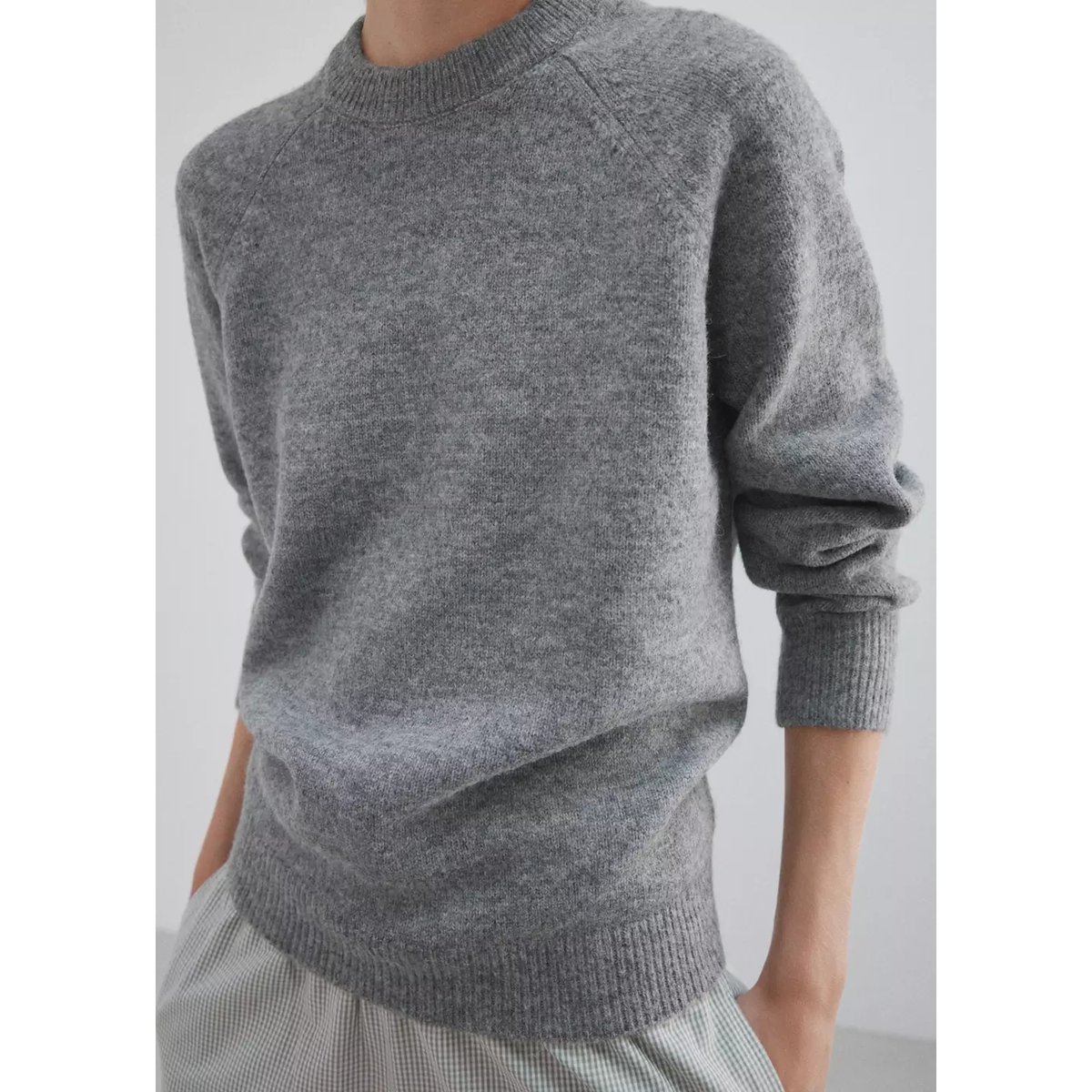 Pull en maille à col rond gris, MANGO
