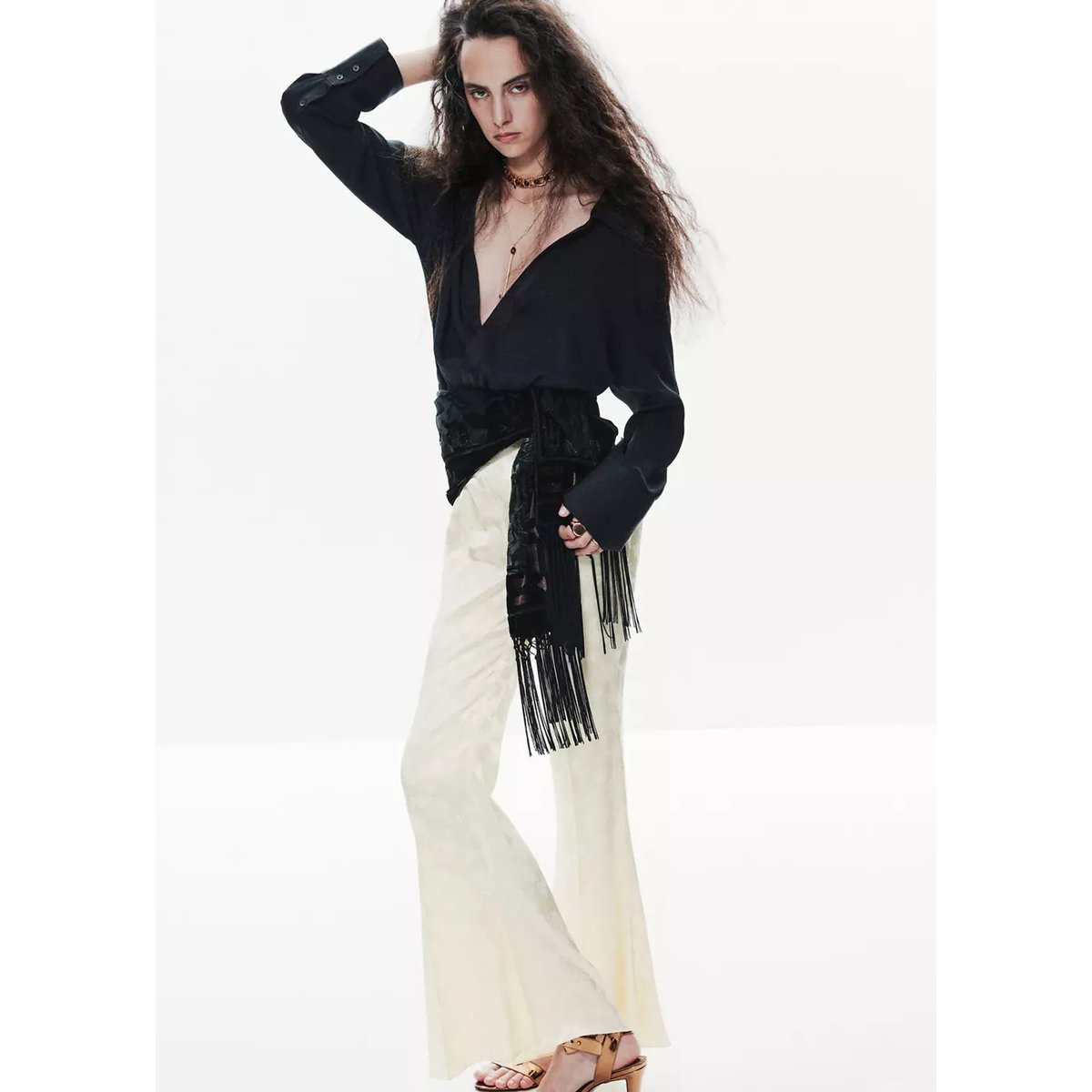Pantalon flare en jacquard écru, MANGO