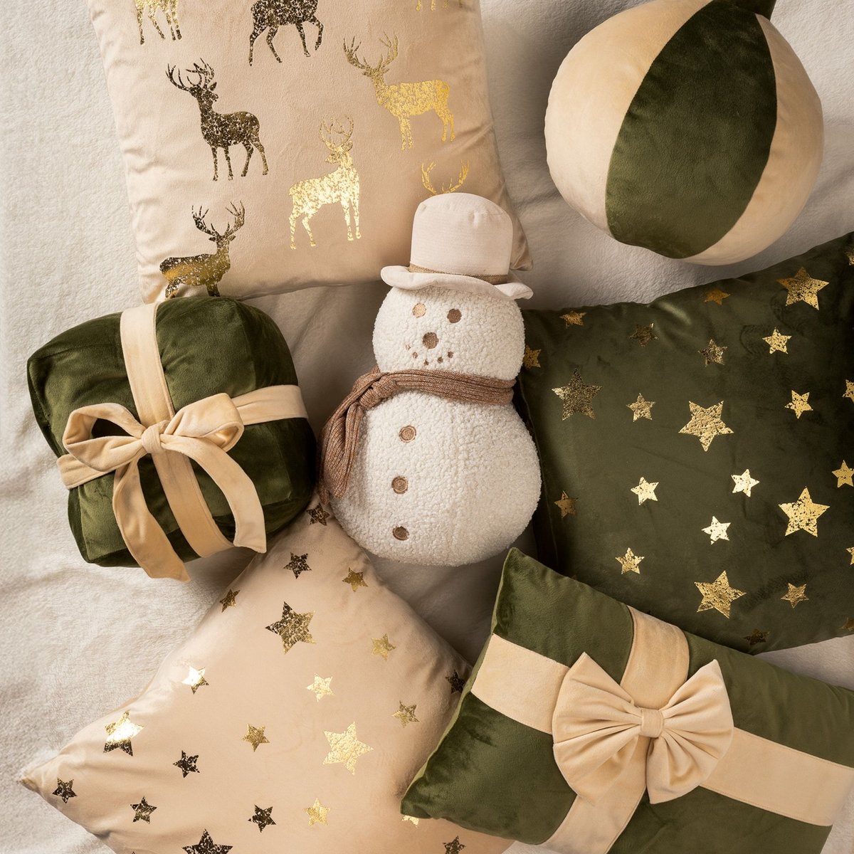 Housse de coussin Cuddle Gift vert, DUTCH DECOR