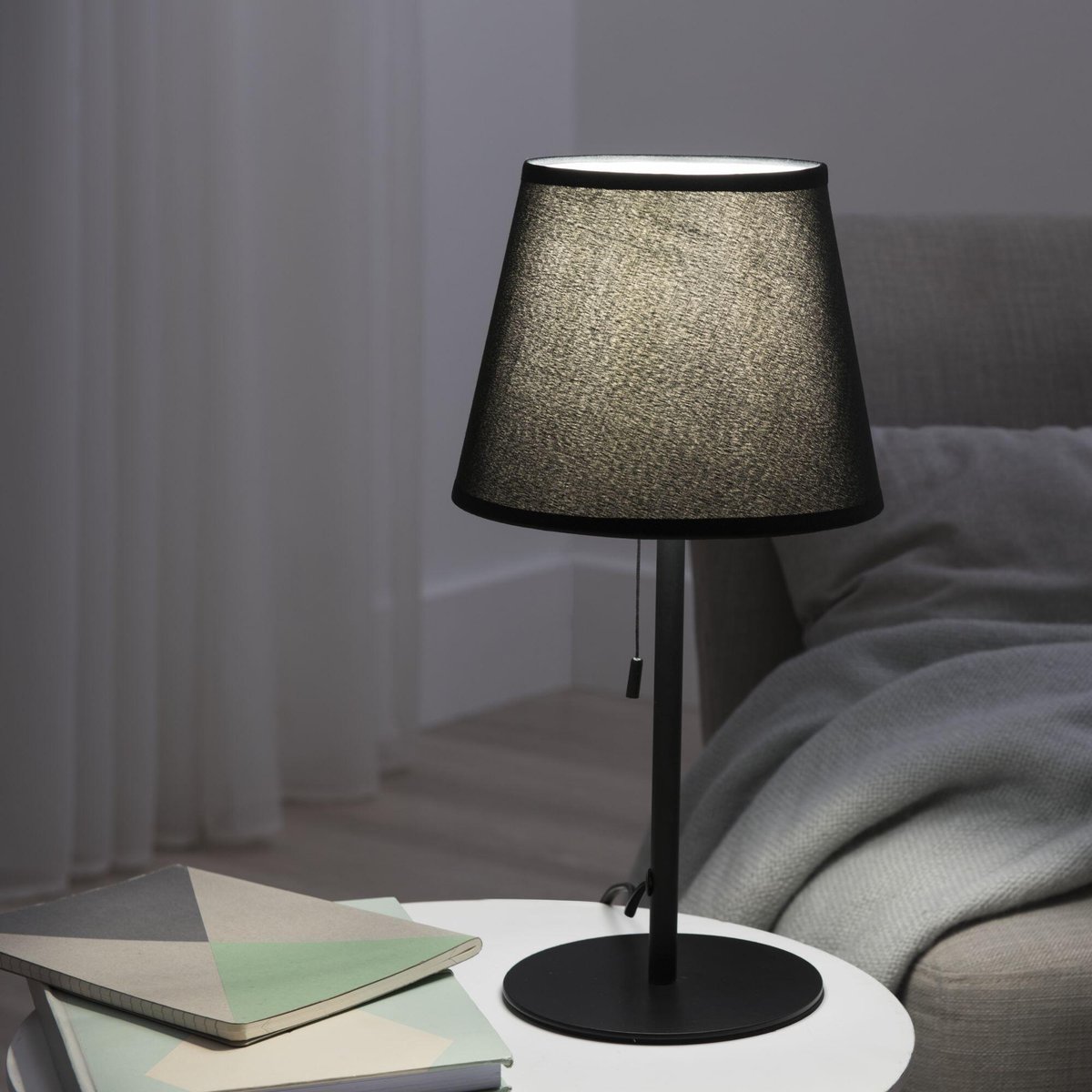 Lampe en fer, JUNON noir, INSPIRE