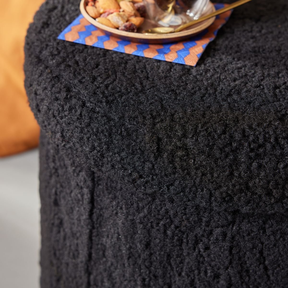 Pouf coffre rond en tissu bouclette MOKA noir, FACTORY