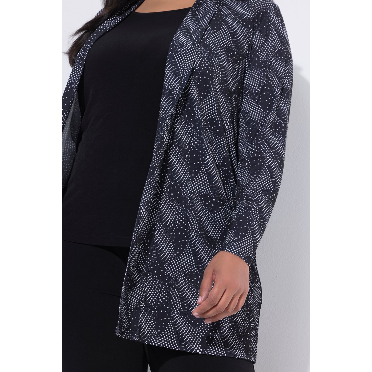 Veste en jersey à manches longues et col noir, ULLA POPKEN