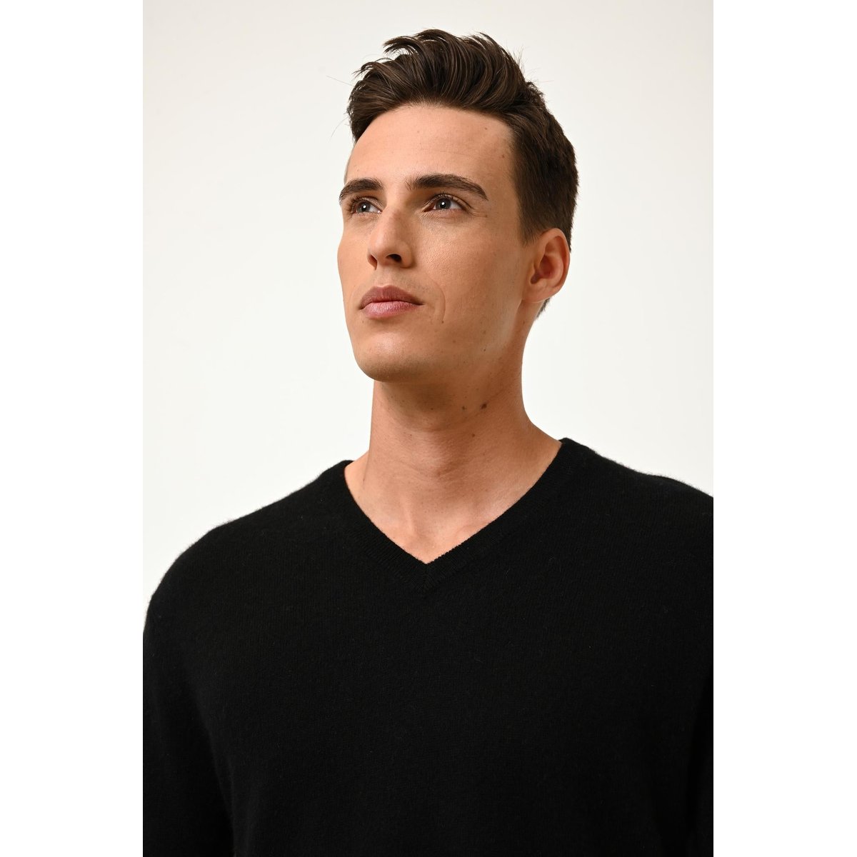 Pull Col V  Noir Walt noir, JUST CASHMERE