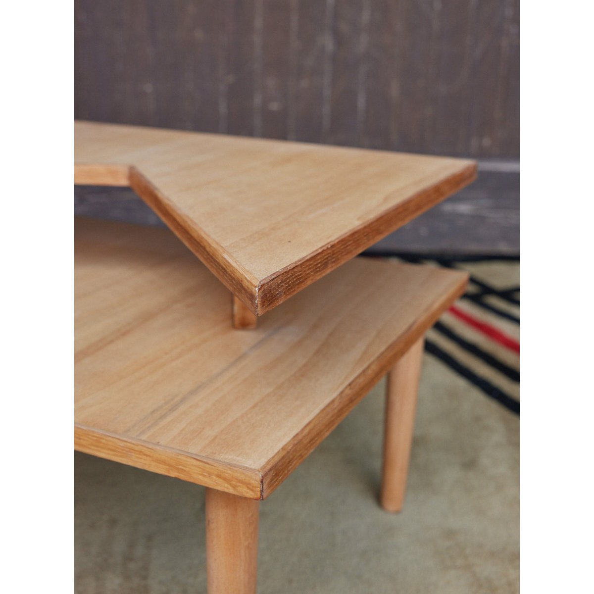 Table basse en bois clair design Donna N°1040 - Bon état bois clair, DEBONGOUT