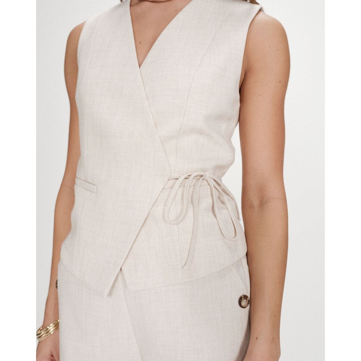 Gilet de tailleur croisé VILMONT beige, GRACE & MILA