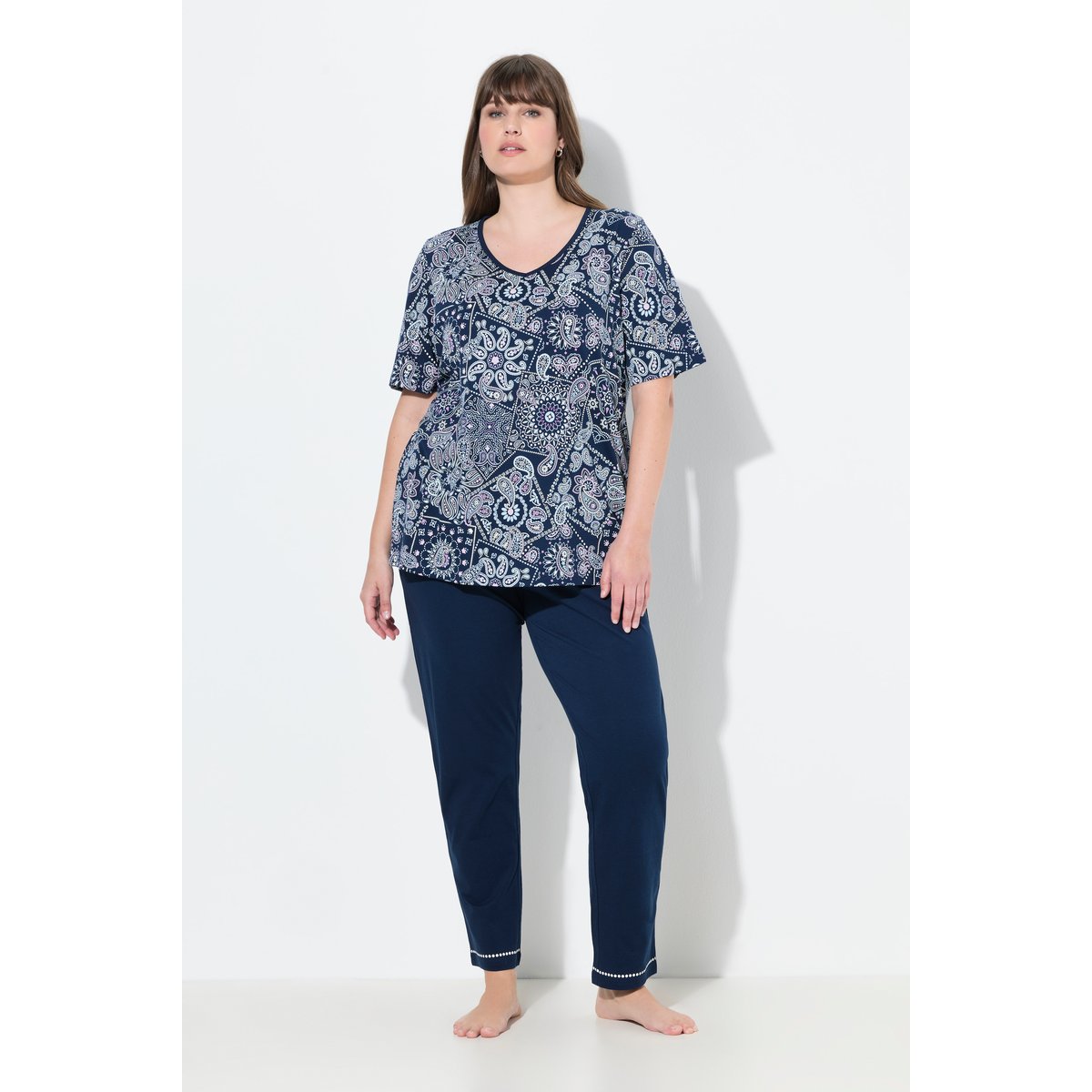 Pyjama à manches courtes et col en V, poches bleu nuit, ULLA POPKEN