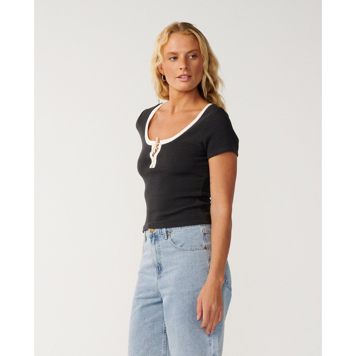 T-shirt RETRO SWELL washed black, RIP CURL