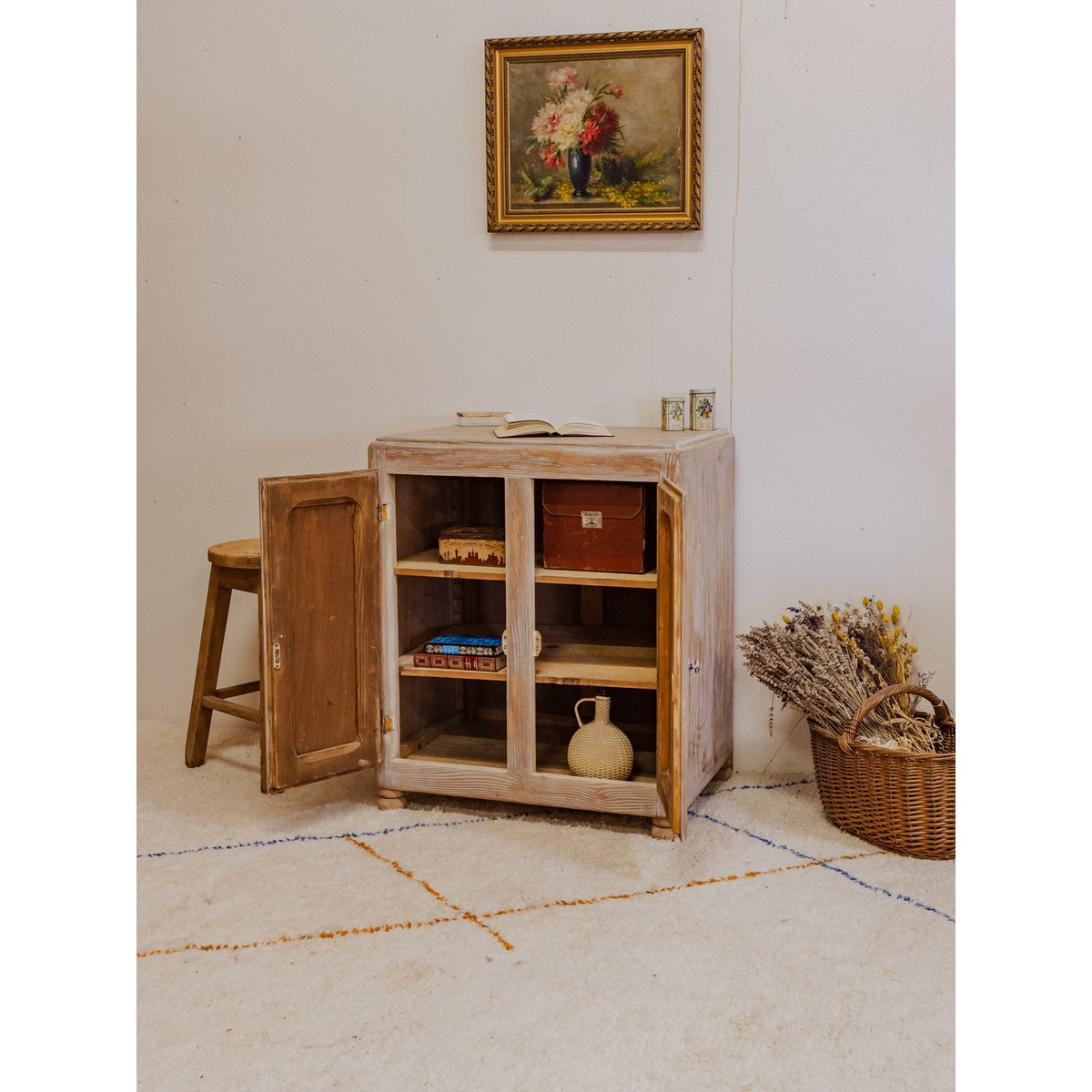 Buffet mado en bois patiné Gilbert N°743 - Bon état bois clair, DEBONGOUT