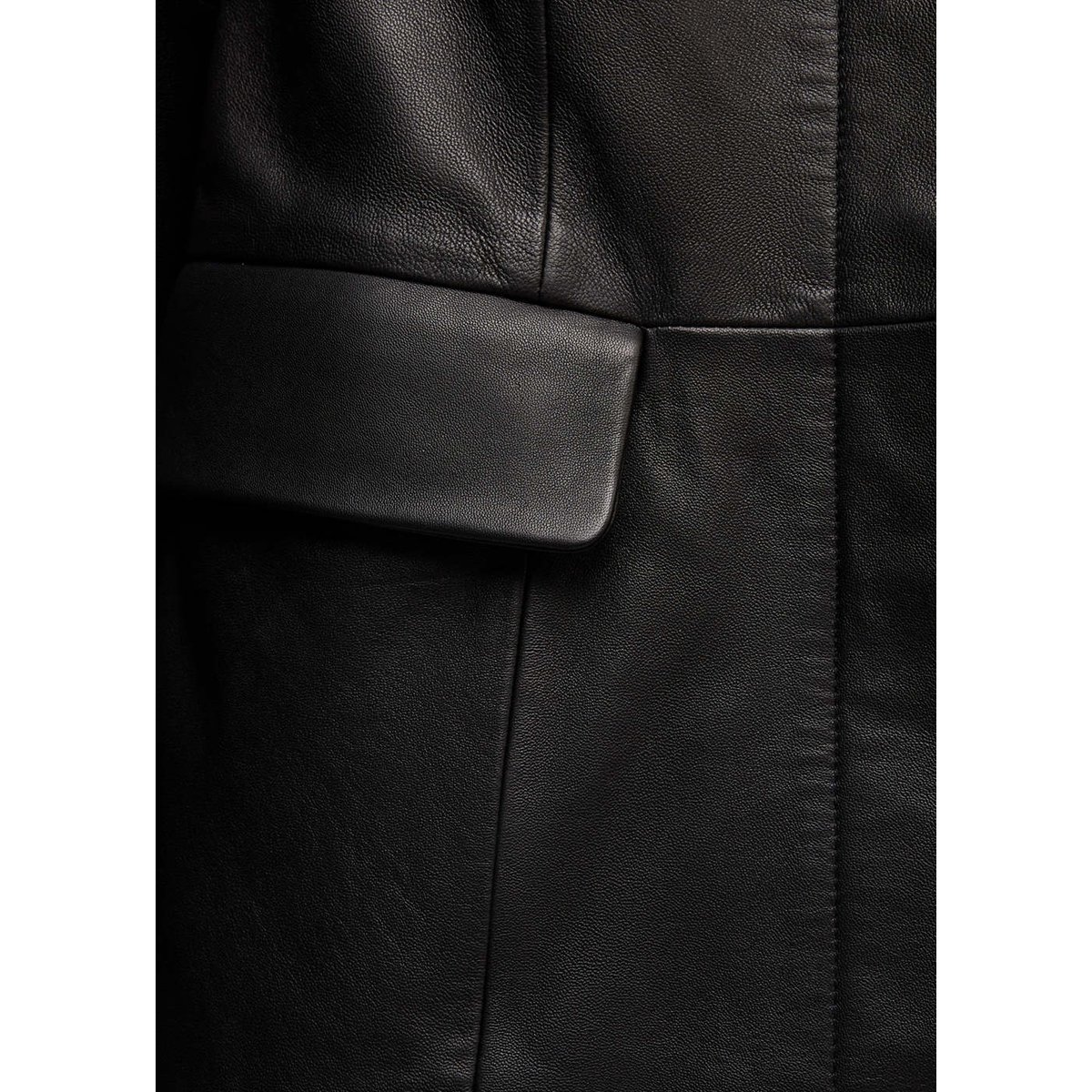 Blazer en cuir à col rond noir, MANGO