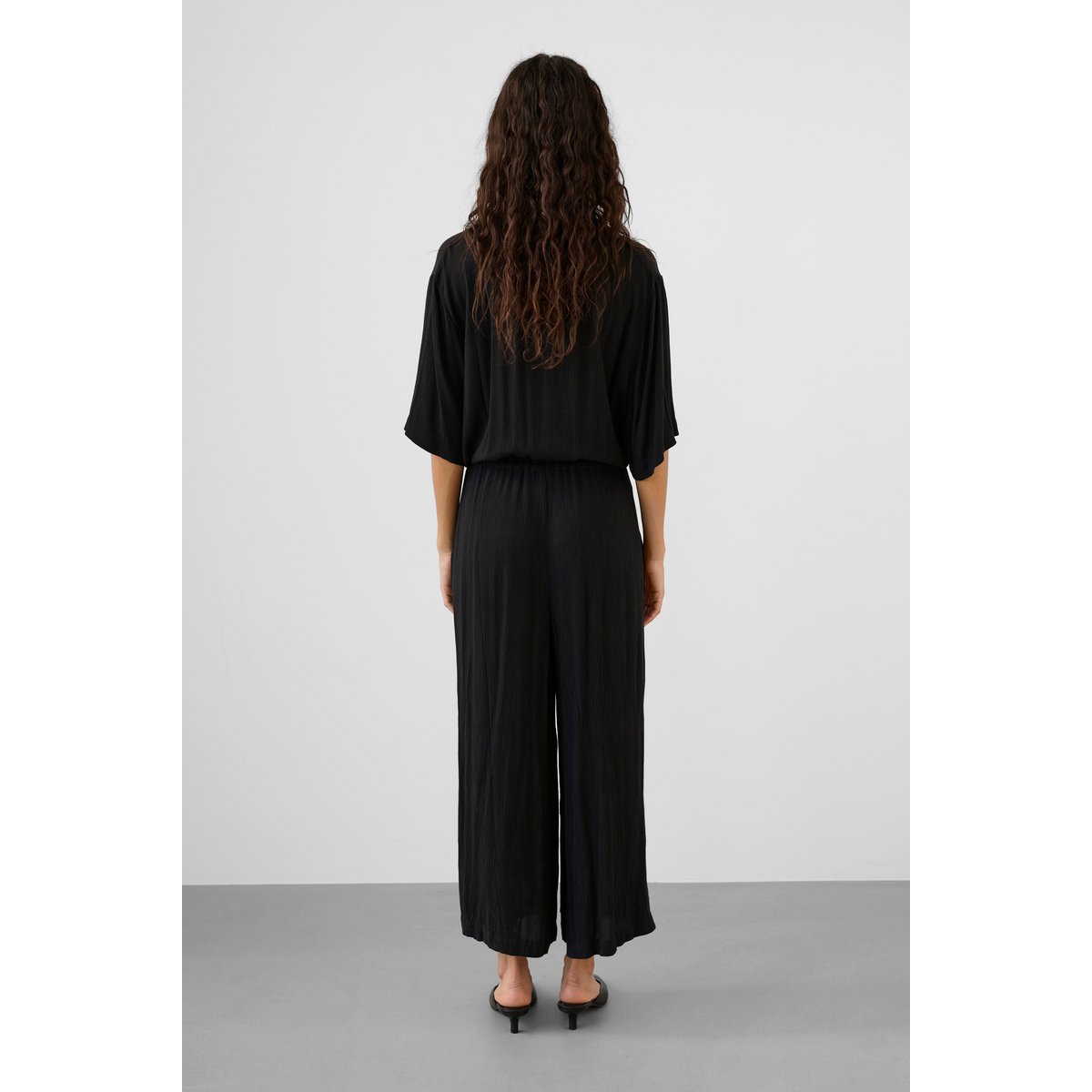 Combinaison noir, SOAKED IN LUXURY