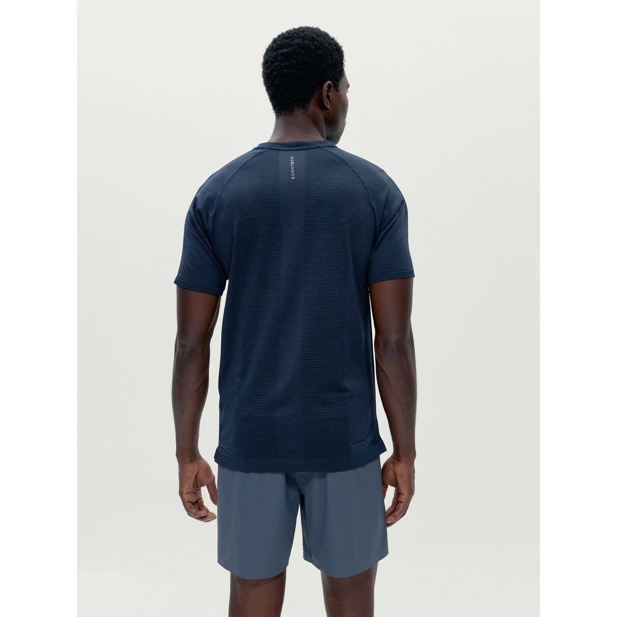 T-shirt de sport homme Grav manches courtes détails réfléchissants gris charbon, BORN
