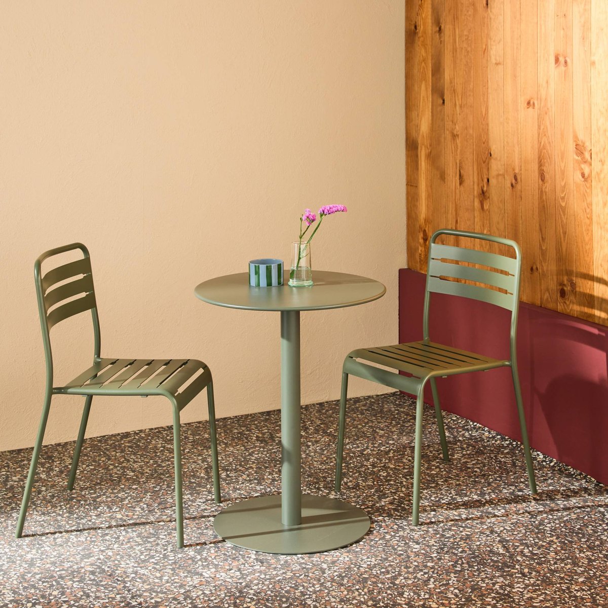 Table de jardin bistrot ronde acier + 2 assises OREA + AMÉLIA kaki, SWEEEK