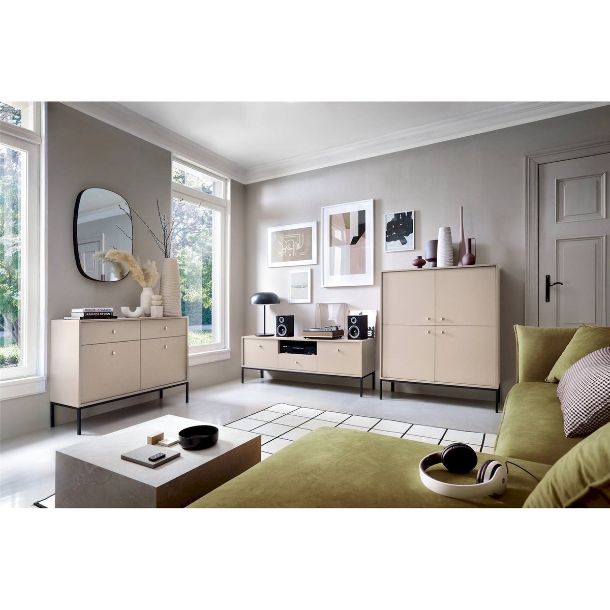 Commode vintage à tiroirs collection MONNE beige et noir, RECOLLECTION