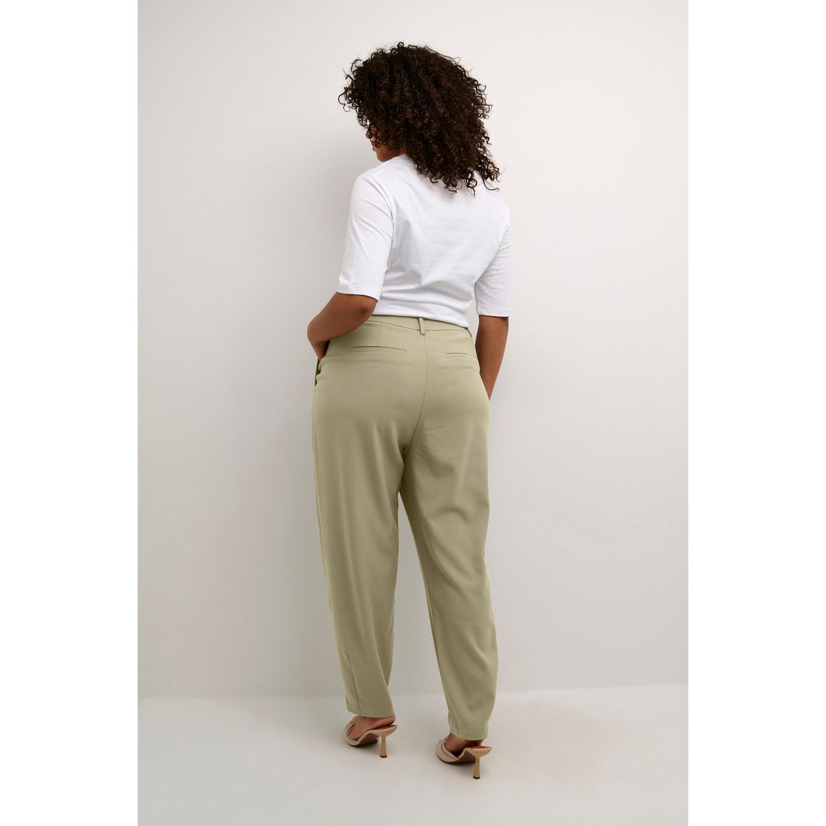 Pantalon de costume vert vetiver, KAFFE CURVE