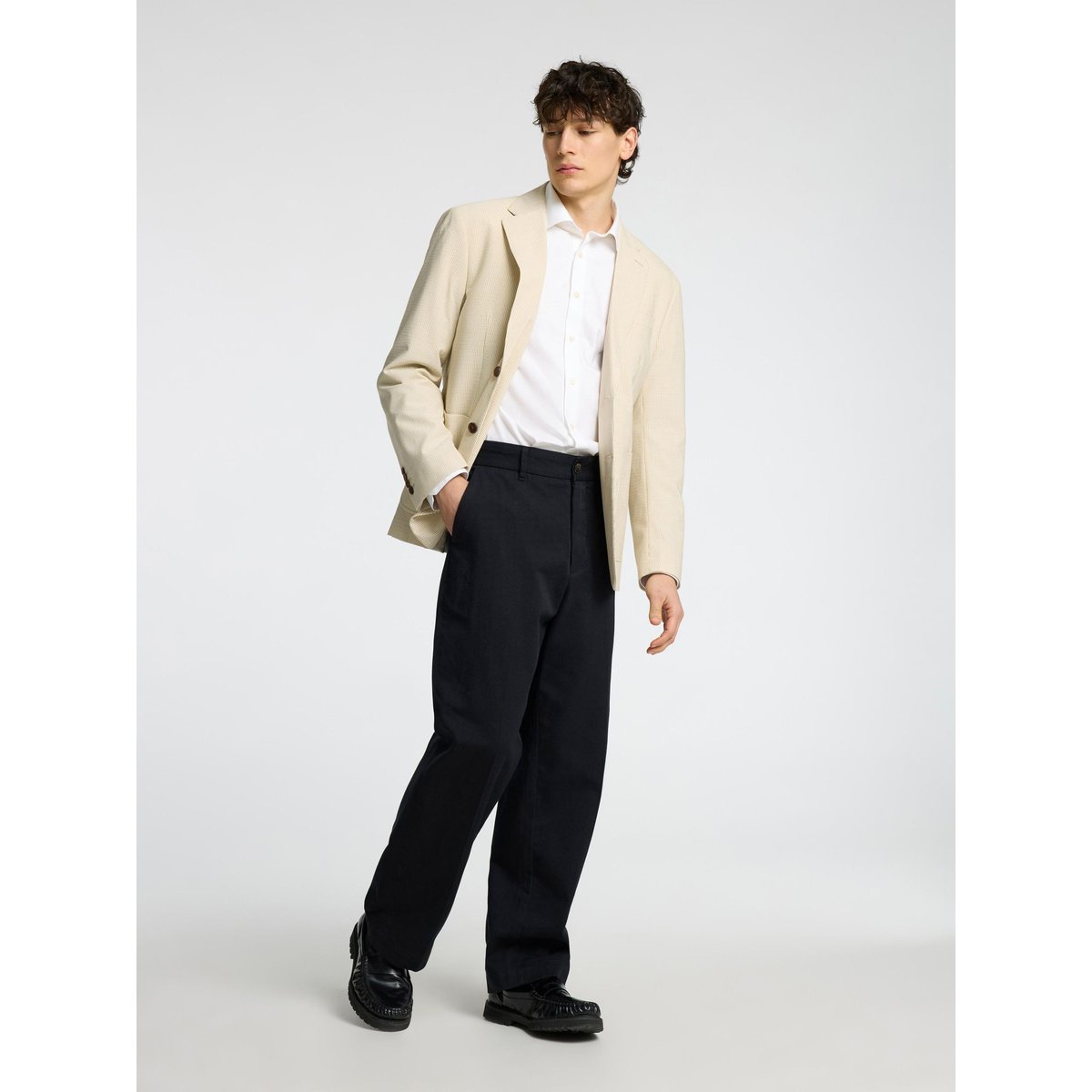 Blazer sand, SELECTED