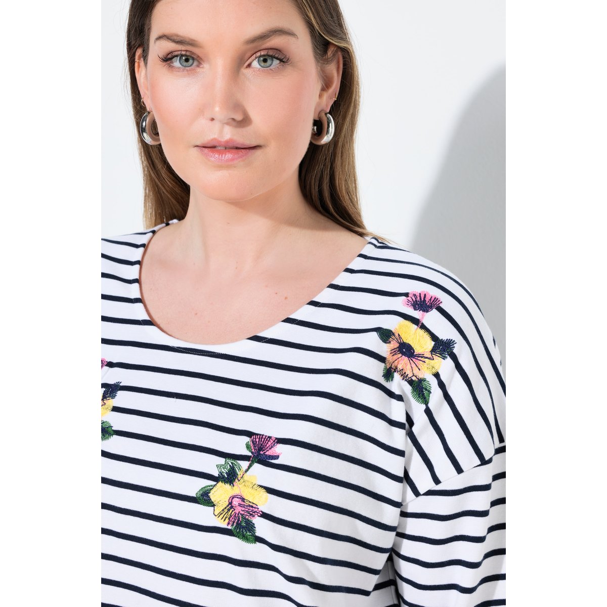 T-shirt oversize à rayures, broderies blanc neige, ULLA POPKEN