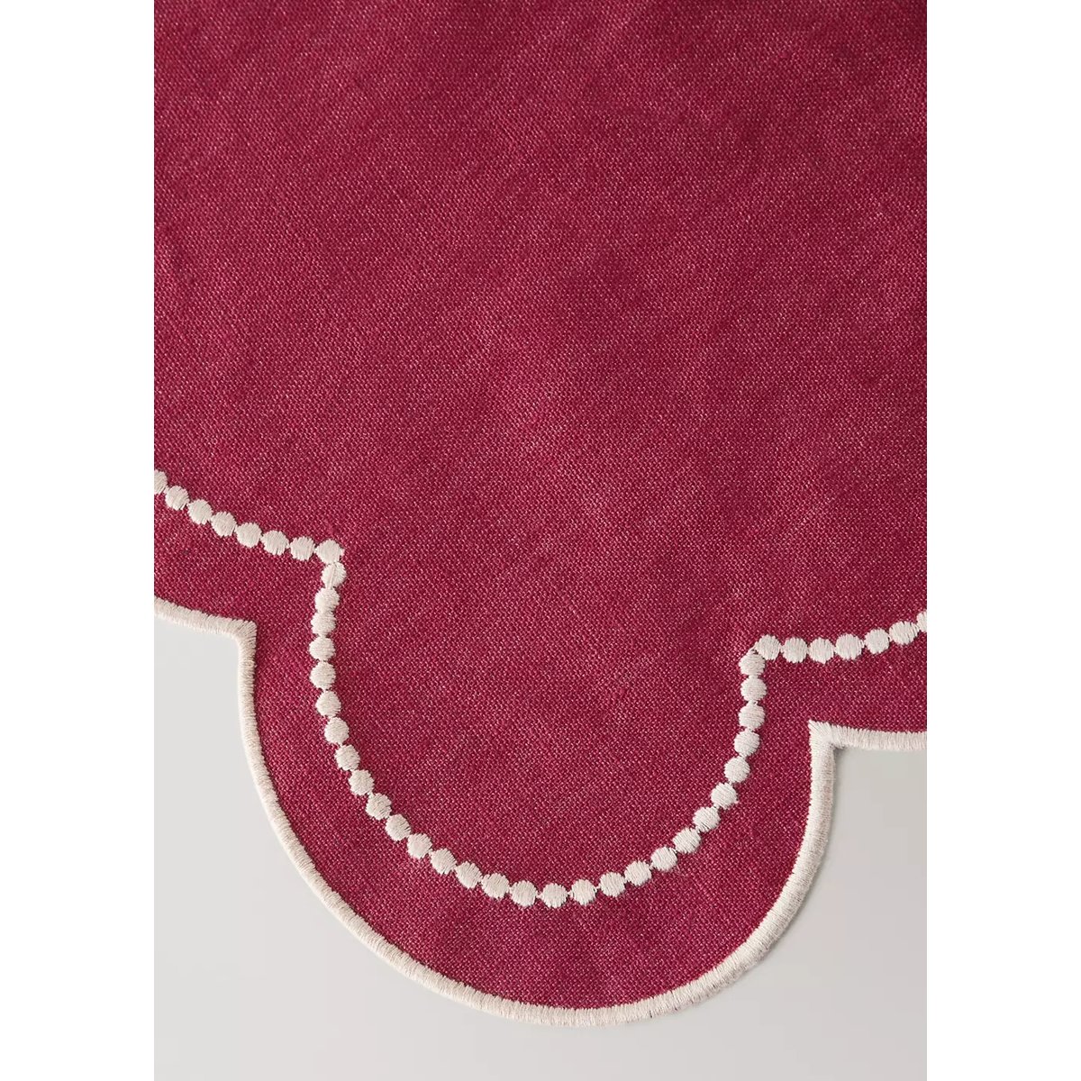 Set de table en lin avec liseré brodé rouge, MANGO HOME