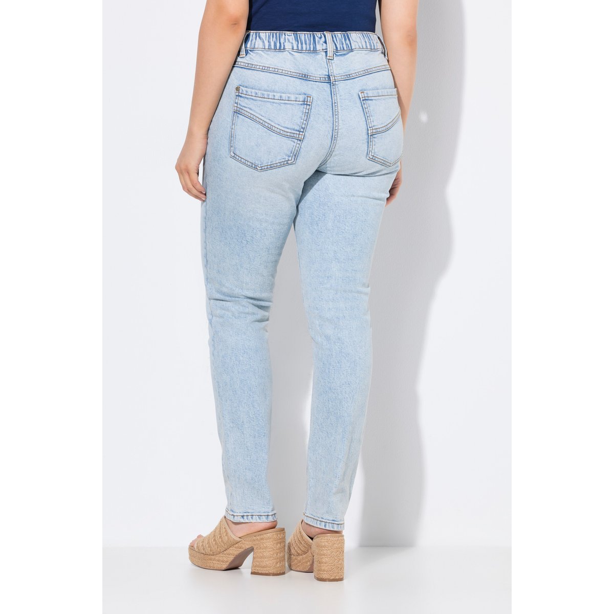 Jean Sarah jambe ajustée, taille confortable bleu clair, ULLA POPKEN