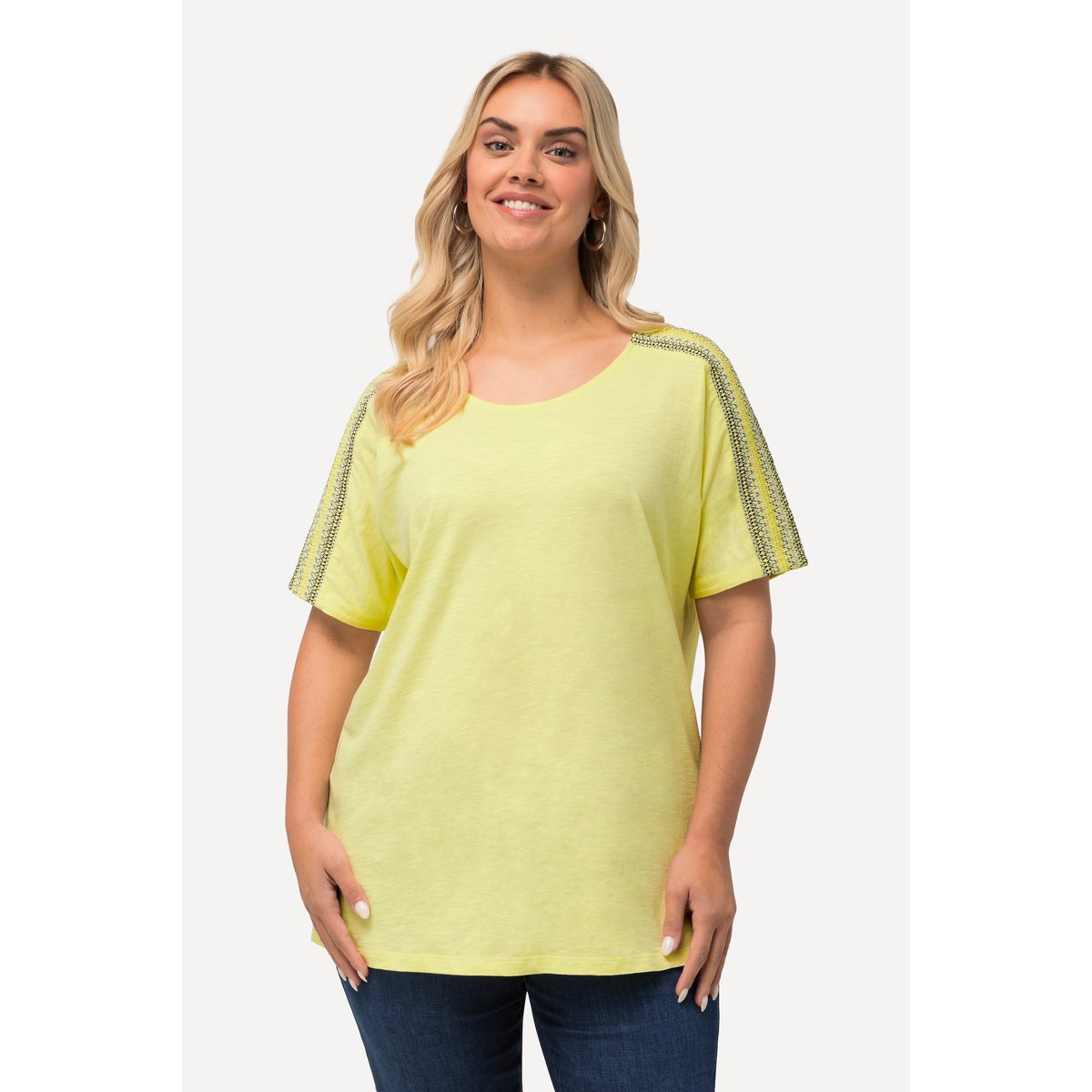 T-shirt avec broderies et épaules smockées jaune citron, ULLA POPKEN