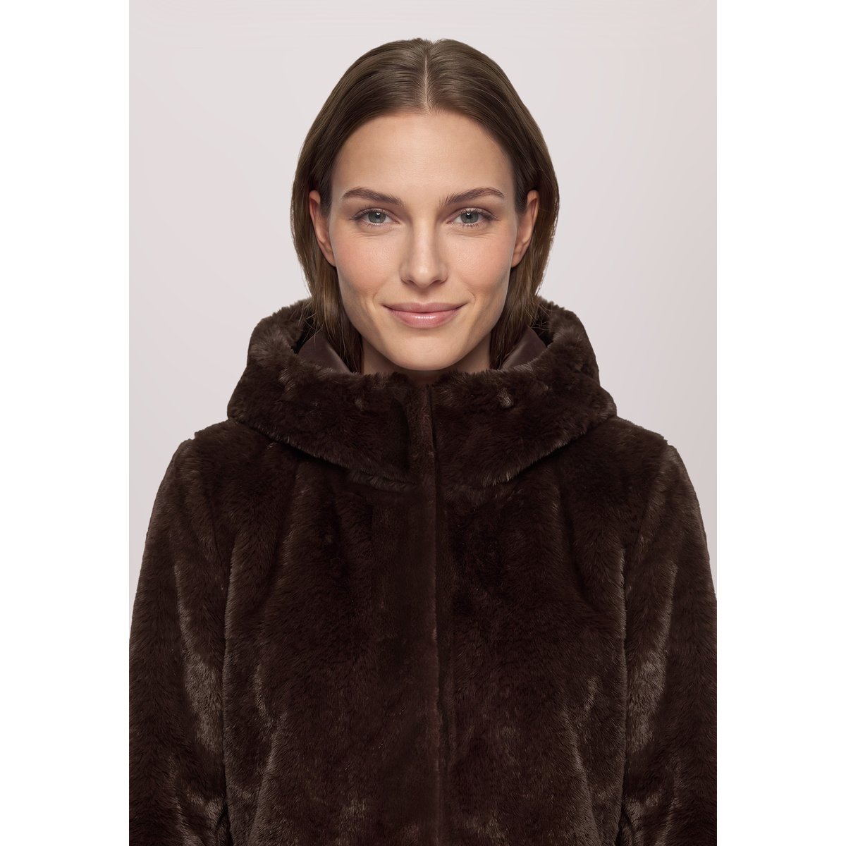 Veste en peluche à capuche marron foncé, BETTY BARCLAY