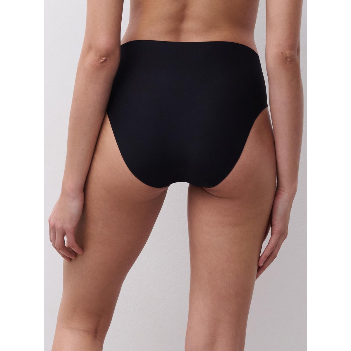 Culotte échancrée SOFTSTRETCH noir, CHANTELLE