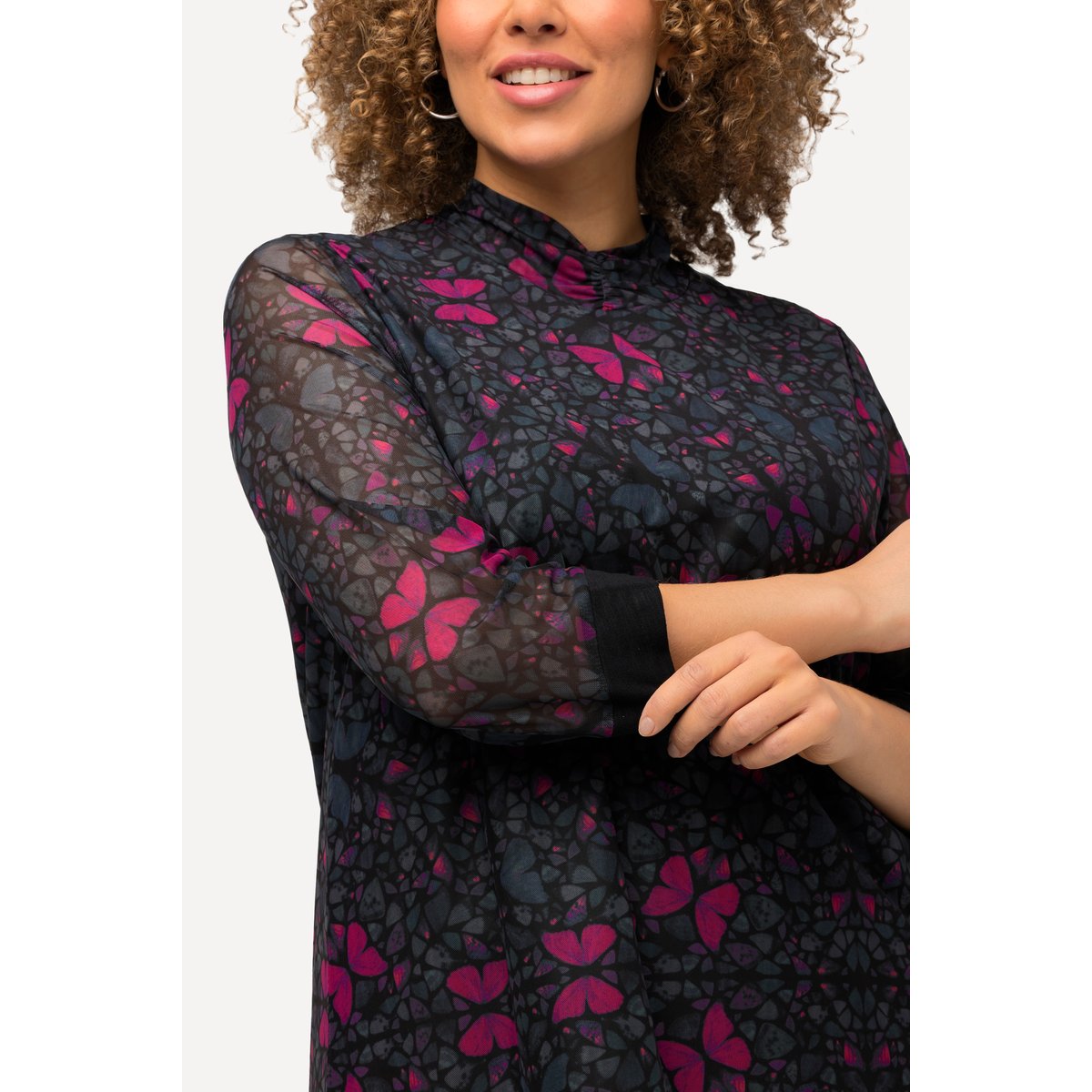 T-shirt en mesh à col montant et manches 3/4 noir, ULLA POPKEN